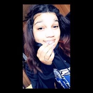 Meet your Posher, Keisha